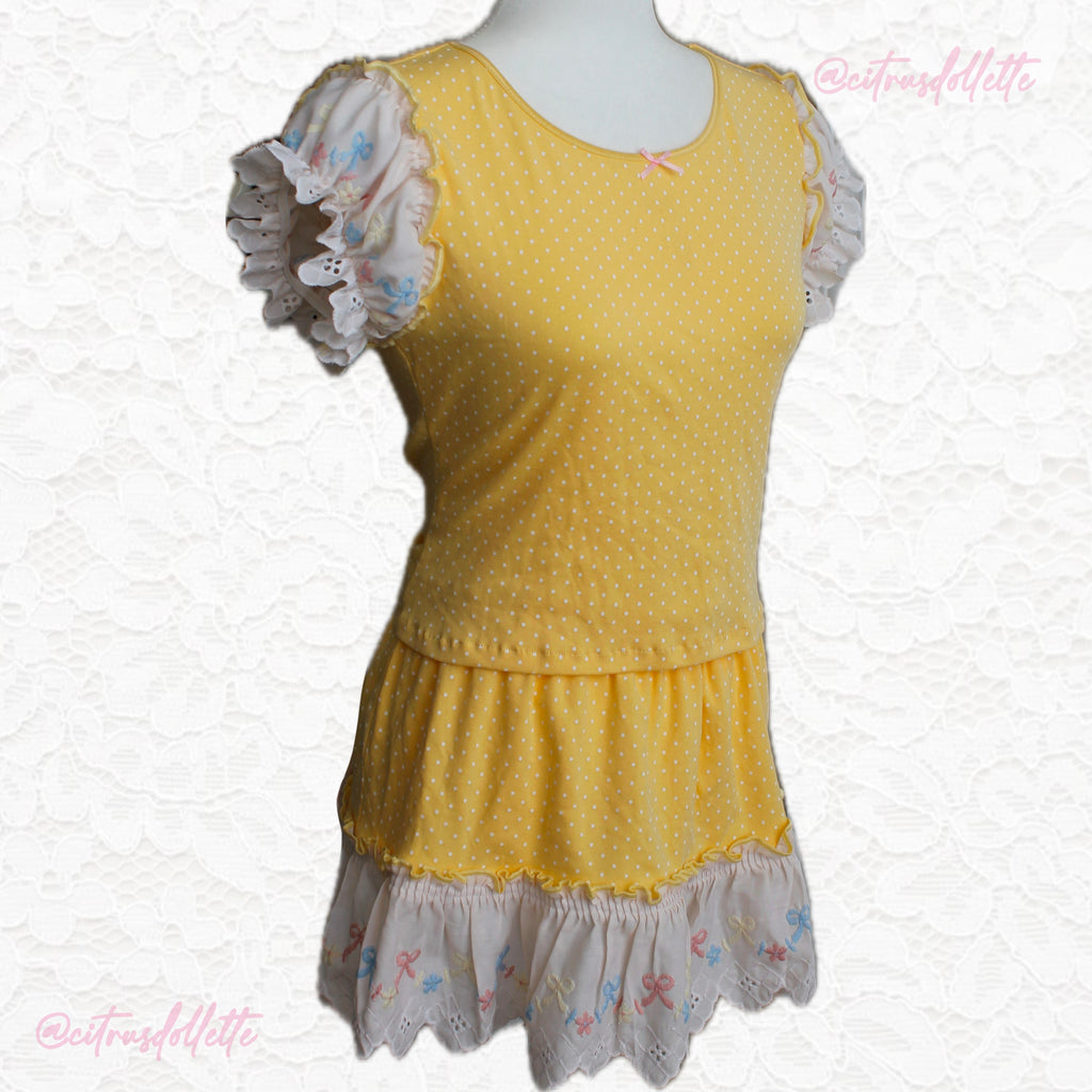 Yellow polka dot set