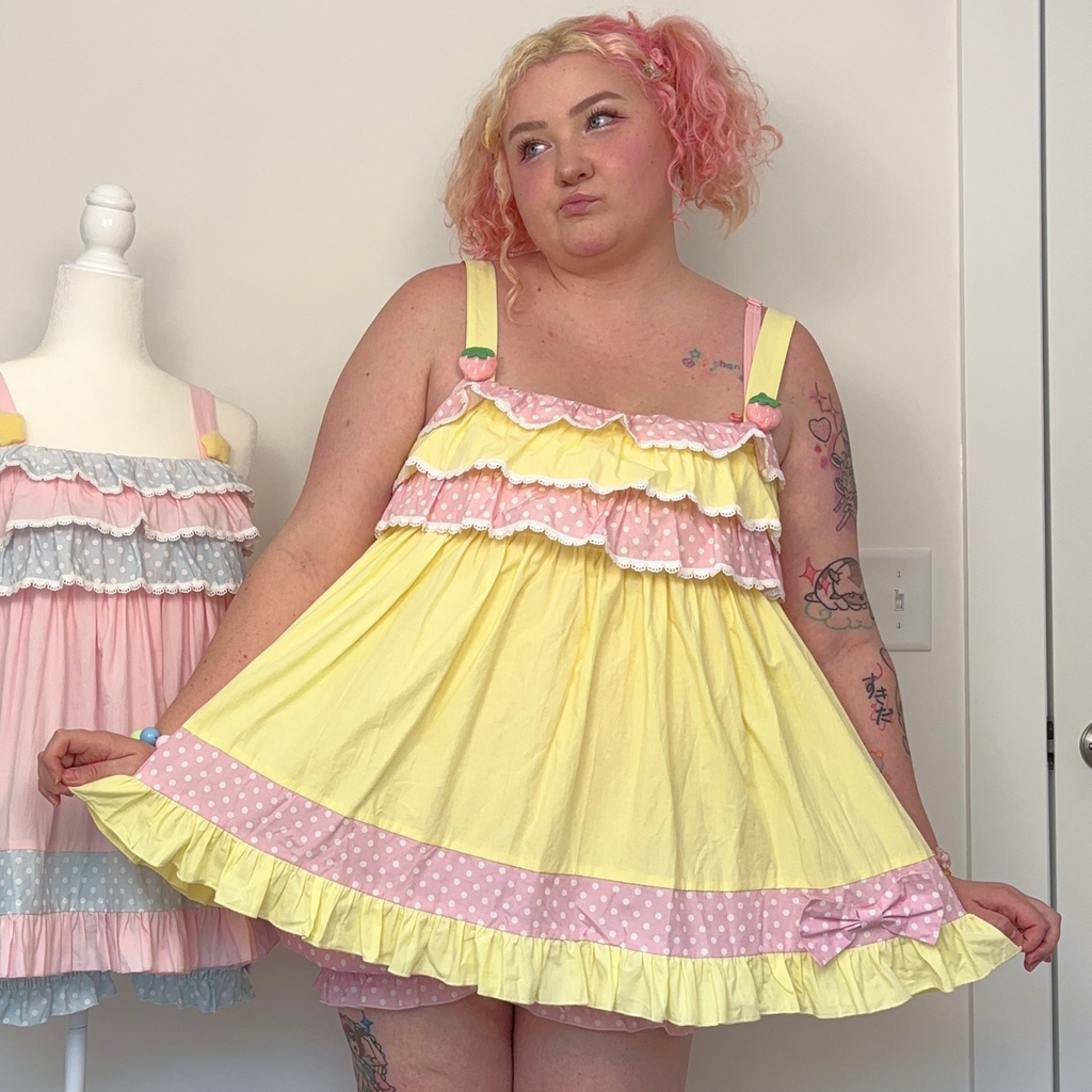Strawberry Dreams Ruffle Set *preorder*