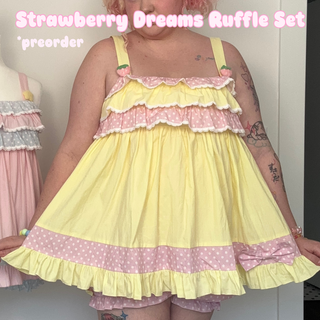Strawberry Dreams Ruffle Set *preorder*