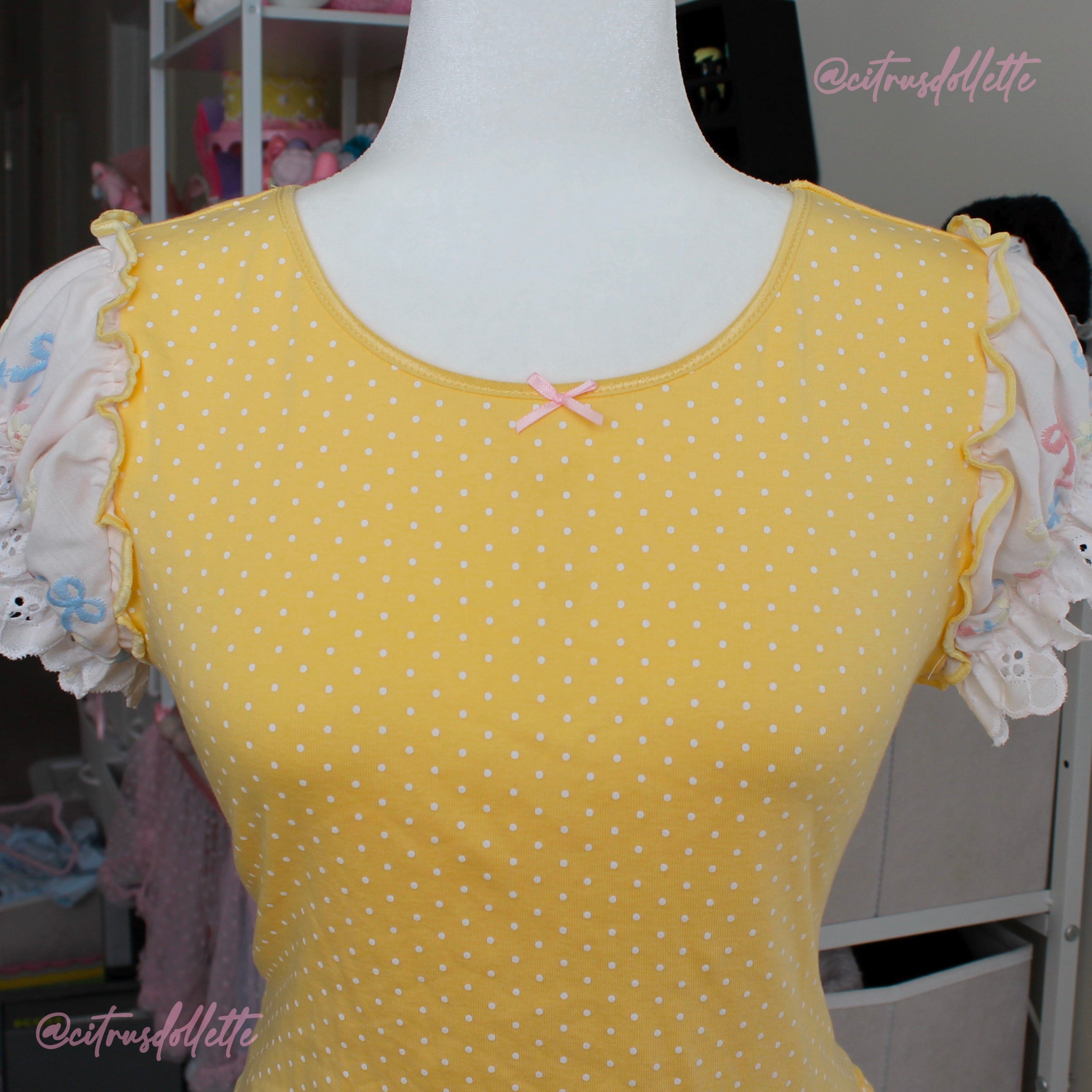 Yellow polka dot set